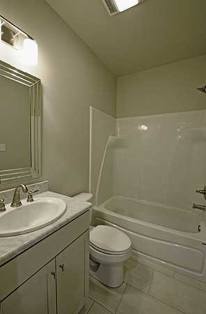 Hall Bath 2